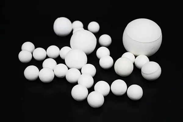 Shandong Qishuai Wear-Resistant Equipment Co., Ltd.: Meatzaritza Higadura-erresistenteak diren ekipamenduetan erreferentzia berriak forjatzea Alumina Zeramika Teknologiaren bidez